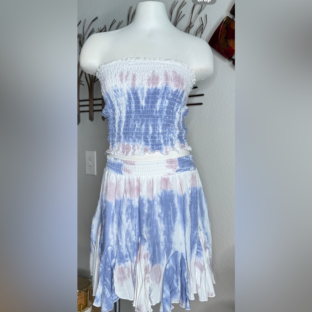 Periwinkle/pink tie-dye tube top/skirt set by Vintage Habana. XL 16 teen(small)
